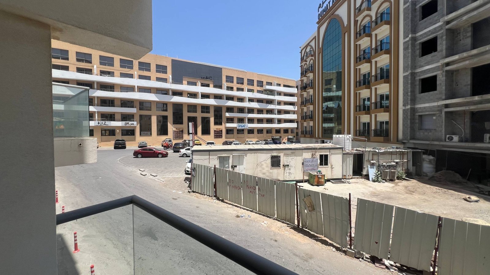 Building in qurum - zara badr · quuma-00092