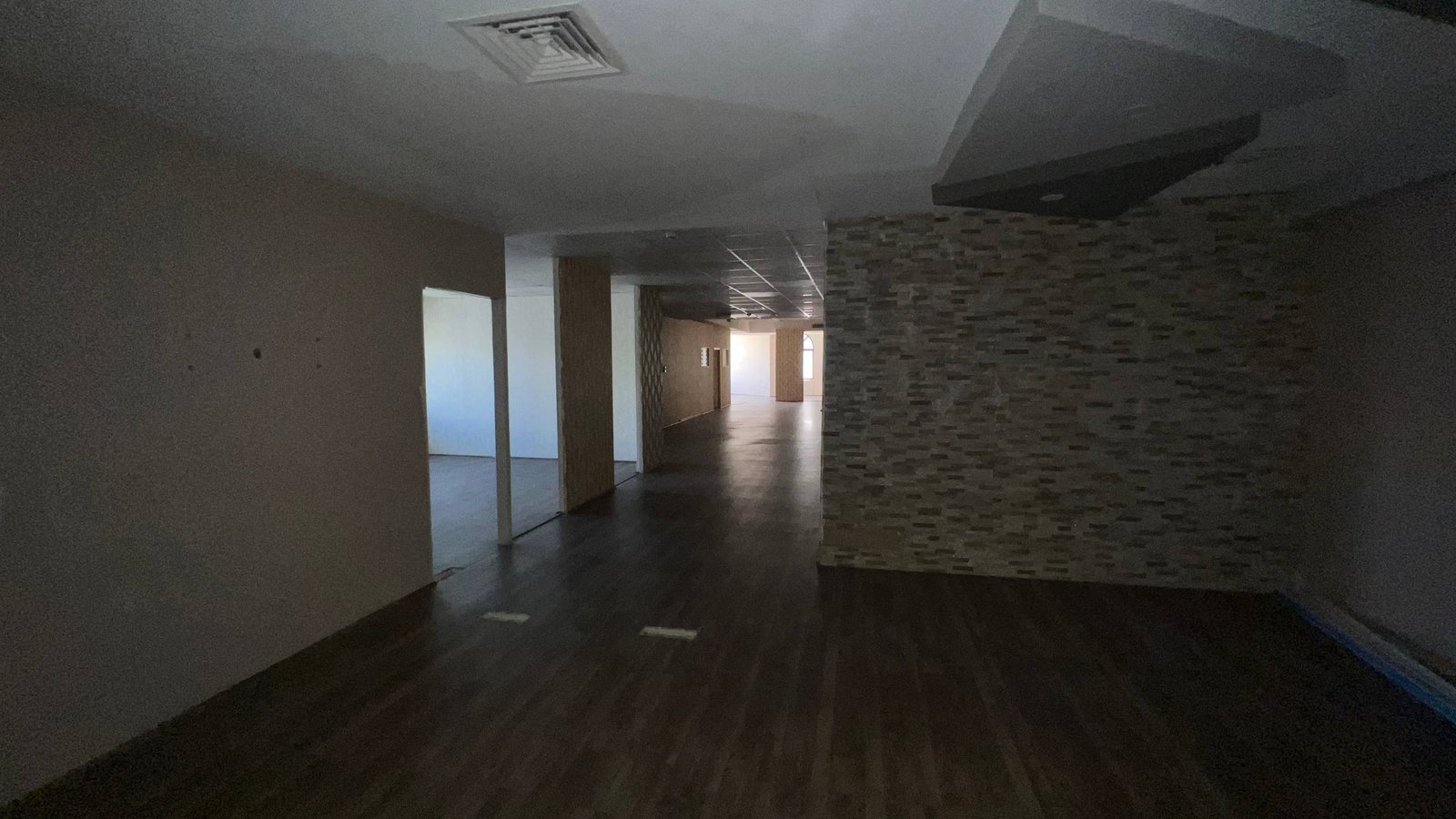 Building Bait Khuwair - Commercial · krumc-00521
