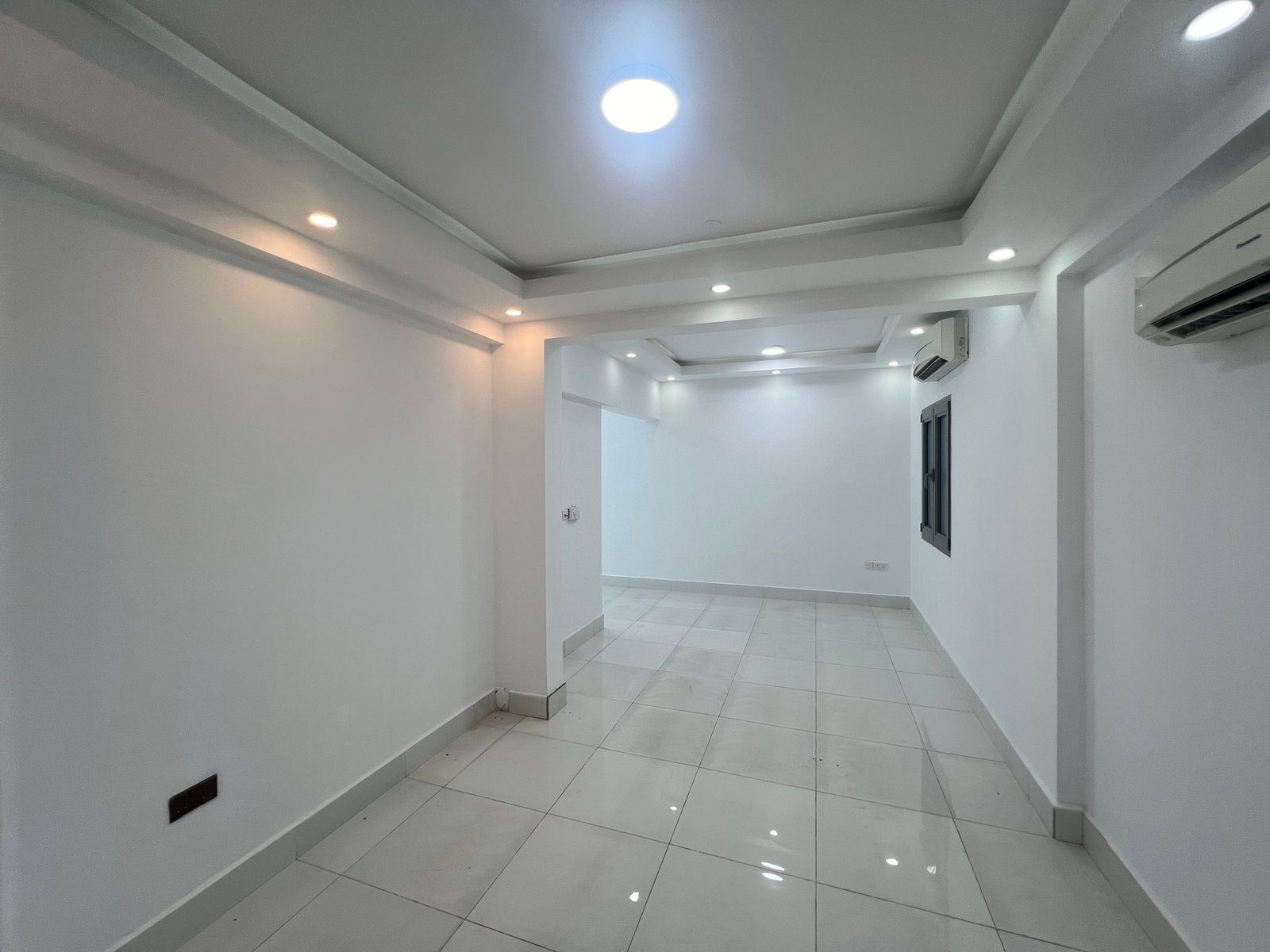 Building Beach Commercial complex - Waterfront Residential · quuma-01111
