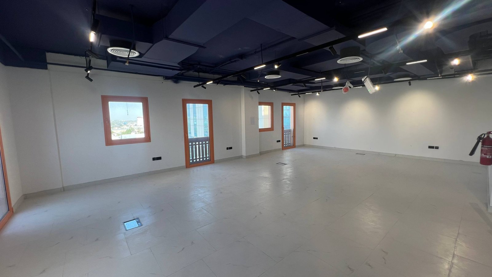 Office Spaces for Rent in Azaiba, Muscat UMC4