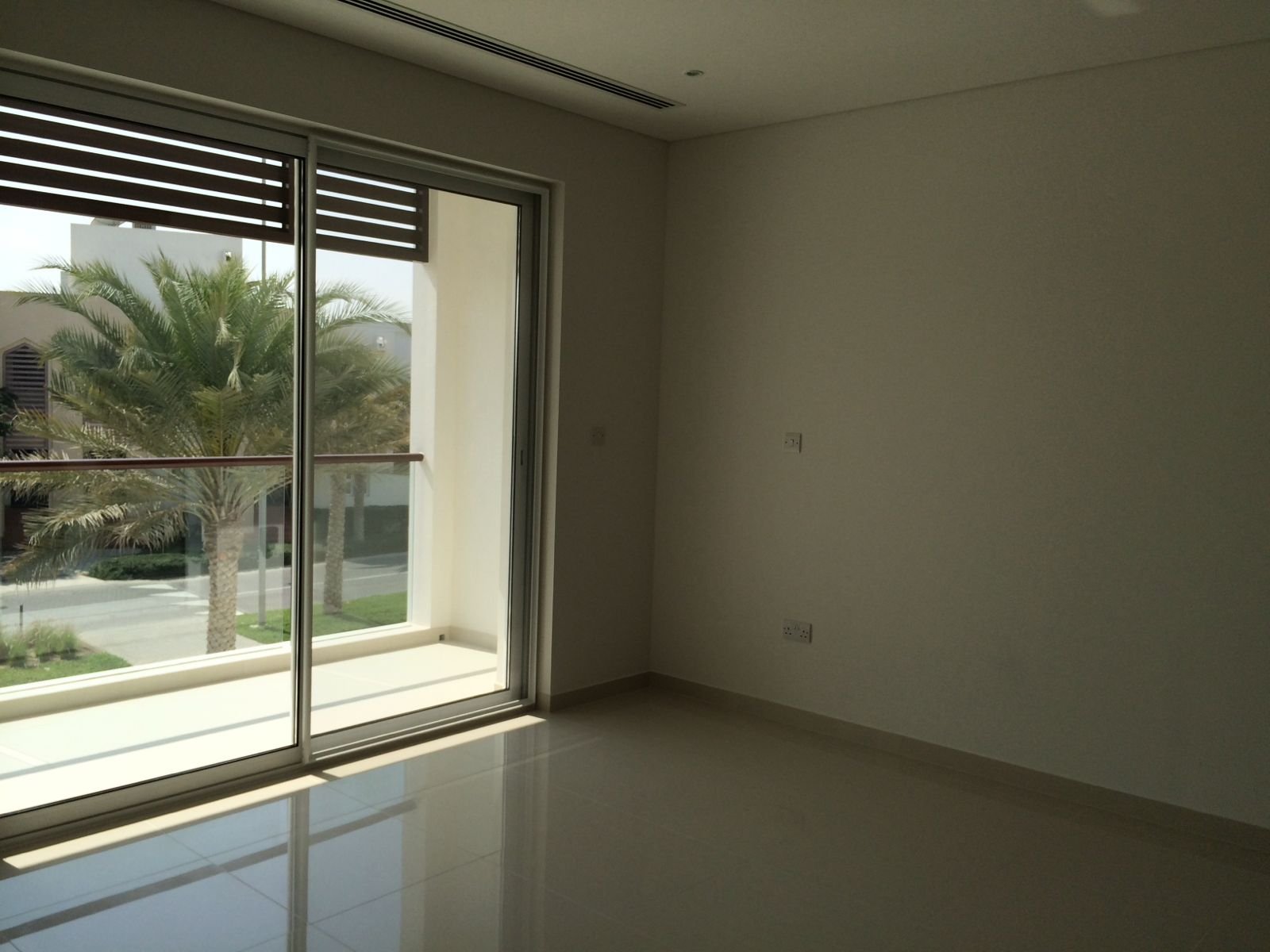 Exclusive 2-Bedroom Apartment for Rent | Al Mouj UMA18