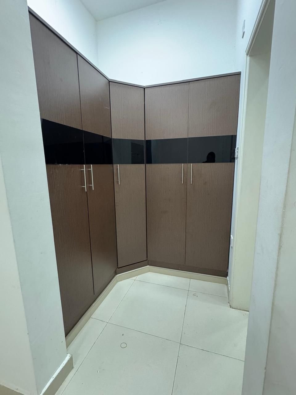 5-Bedroom Villa for Rent - UMV11